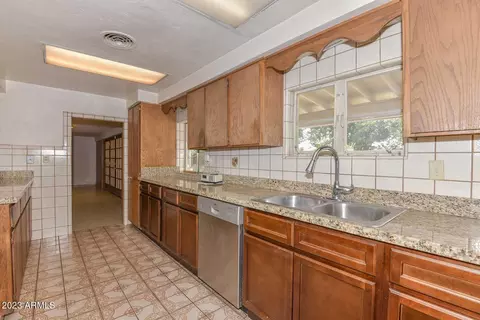 2415 E Harvard St, Phoenix, AZ 85008 photo 15