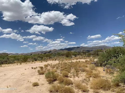 27280 S Mesquite Ln, Congress, AZ 85332