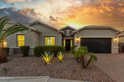 2408 E Lindrick Dr, Gilbert, AZ 85298