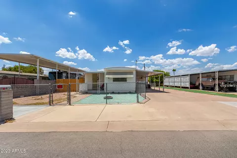 672 S 92nd Pl, Mesa, AZ 85208