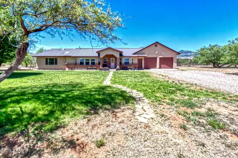 6224 E Lazy K Ln, Hereford, AZ 85615