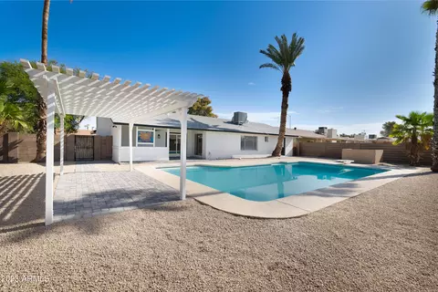 2449 W Pampa Cir, Mesa, AZ 85202