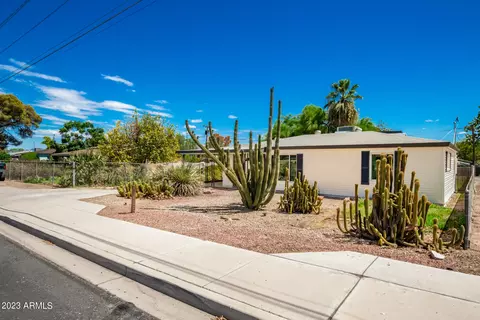 1009 E Narramore Ave, Buckeye, AZ 85326 photo 7
