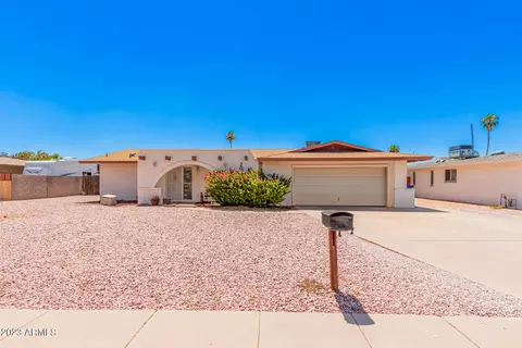 2047 Elmwood St, Mesa, AZ 85213