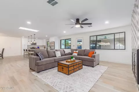 1009 E Watson Dr, Tempe, AZ 85283 photo 7