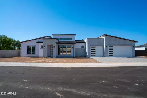 3311 W Desert Dawn Dr, Phoenix, AZ 85083