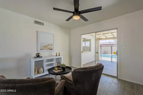 8917 W Heatherbrae Dr, Phoenix, AZ 85037 photo 9