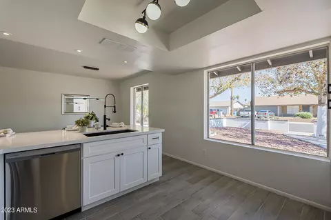 8917 W Heatherbrae Dr, Phoenix, AZ 85037 photo 12