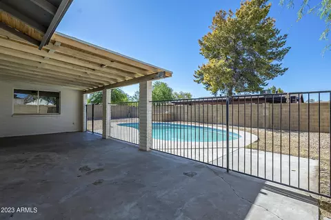 8917 W Heatherbrae Dr, Phoenix, AZ 85037 photo 34