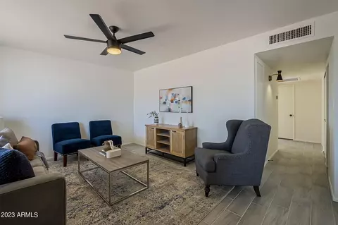 8917 W Heatherbrae Dr, Phoenix, AZ 85037 photo 6