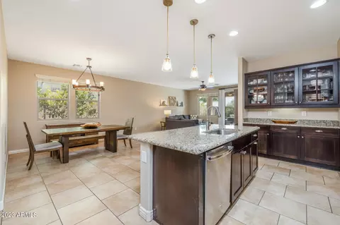 1937 E Hazeltine Way, Gilbert, AZ 85298 photo 11