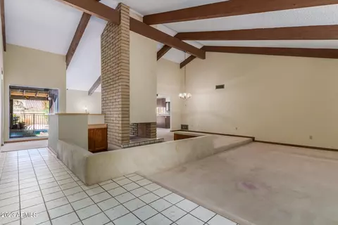 2 E Wood Dr, Phoenix, AZ 85022 photo 2