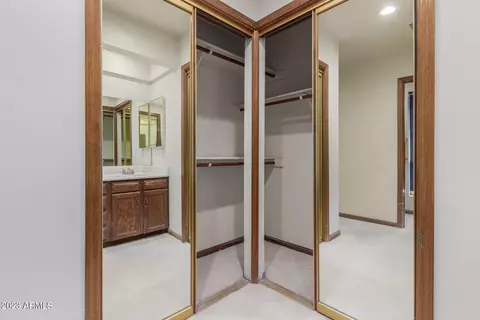 2 E Wood Dr, Phoenix, AZ 85022 photo 27