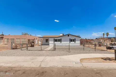 9435 S Calle Maravilla --, Guadalupe, AZ 85283