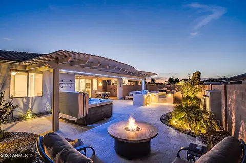 17500 W Middlebury St, Surprise, AZ 85388