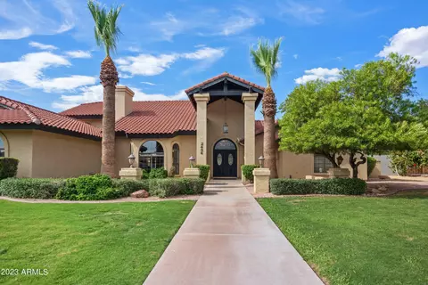 2434 E Jasmine Cir, Mesa, AZ 85213 photo 4