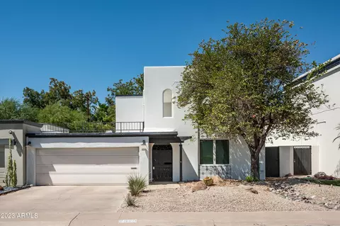 2520 E Crittenden Ln, Phoenix, AZ 85016