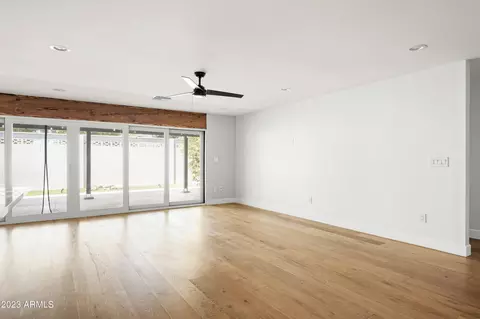 2520 E Crittenden Ln, Phoenix, AZ 85016 photo 6