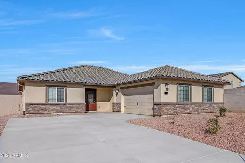 554 W Crowned Dove Trl, Casa Grande, AZ 85122