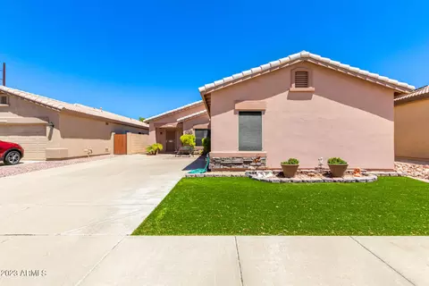 6626 W Honeysuckle Dr, Phoenix, AZ 85083