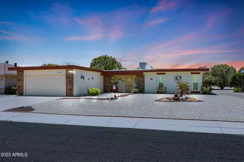 18406 N Welk Dr, Sun City, AZ 85373