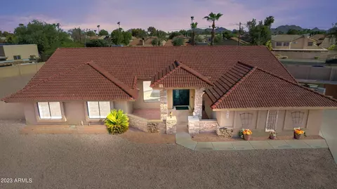 4443 E Beck Ln, Phoenix, AZ 85032 photo 4