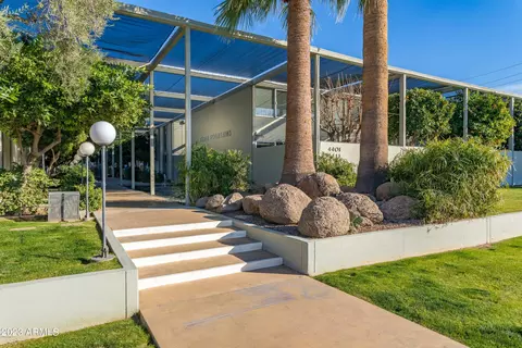 4411 N 40th St #30, Phoenix, AZ 85018