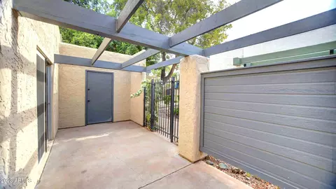 2504 E 6th St, Tempe, AZ 85288 photo 2