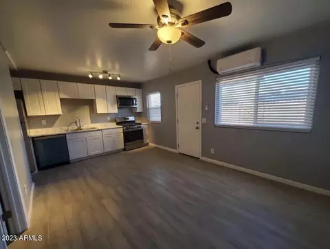 513 E Hatcher Rd, Phoenix, AZ 85020 photo 8