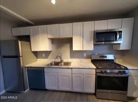 513 E Hatcher Rd, Phoenix, AZ 85020 photo 7