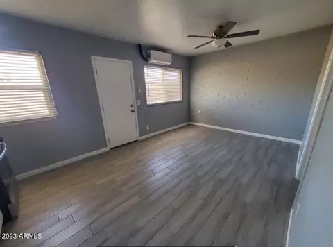 513 E Hatcher Rd, Phoenix, AZ 85020 photo 9