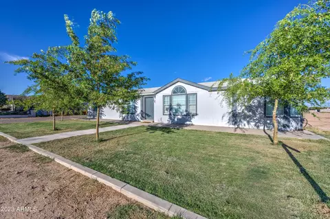 851 W Quail Cir, San Tan Valley, AZ 85143