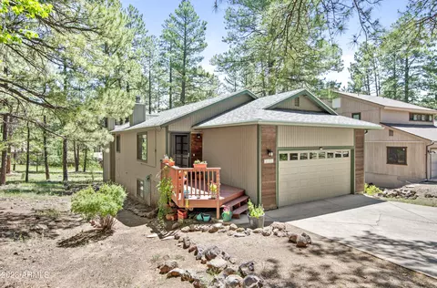 3216 S Gillenwater Dr, Flagstaff, AZ 86005