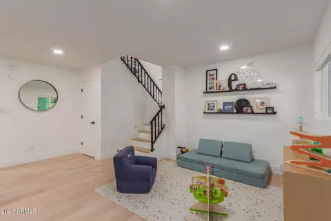 4727 E Redfield Rd, Phoenix, AZ 85032 photo 9