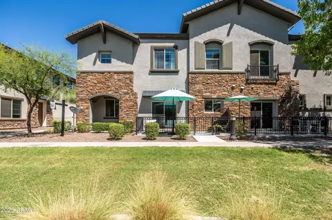 2750 S Voyager Dr #102, Gilbert, AZ 85295