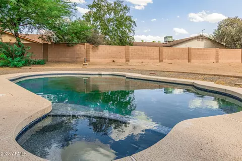 133 S Kenneth Pl, Chandler, AZ 85226