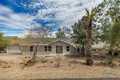 34795 S Mesquite Dr, Black Canyon City, AZ 85324