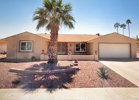11075 W Edgewood Dr, Sun City, AZ 85351