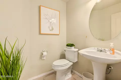 534 W Desert Ave, Gilbert, AZ 85233 photo 19