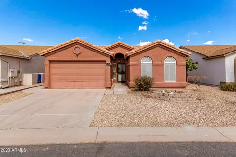 6781 S Oakmont Dr, Chandler, AZ 85249