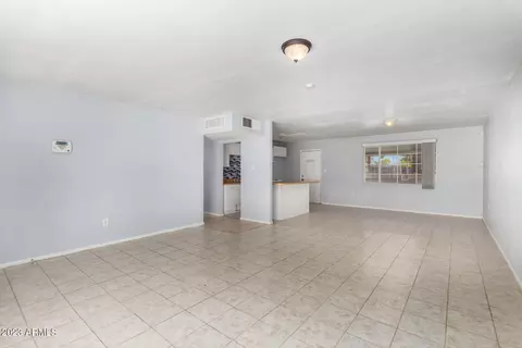 6329 N 43rd Ave, Phoenix, AZ 85019 photo 8