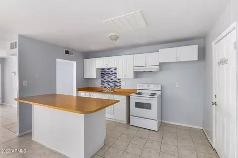 6329 N 43rd Ave, Phoenix, AZ 85019 photo 11