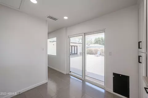 901 E Berridge Ln, Phoenix, AZ 85014 photo 22