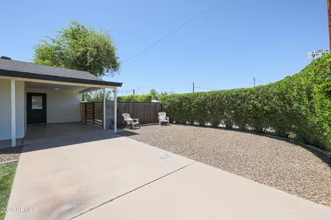 901 E Berridge Ln, Phoenix, AZ 85014 photo 4