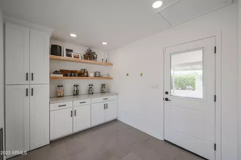 901 E Berridge Ln, Phoenix, AZ 85014 photo 21