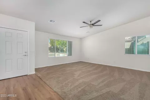 6527 E Menlo St, Mesa, AZ 85215 photo 2
