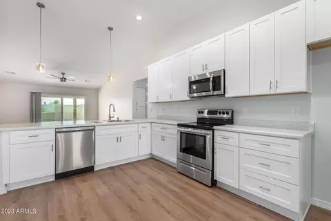 6527 E Menlo St, Mesa, AZ 85215 photo 5