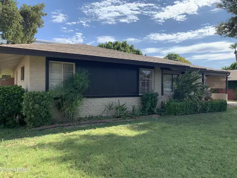 4207 E Catalina Dr, Phoenix, AZ 85018 photo 2