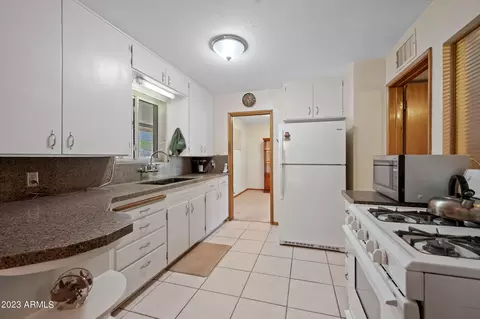 4207 E Catalina Dr, Phoenix, AZ 85018 photo 6