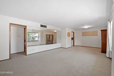 4207 E Catalina Dr, Phoenix, AZ 85018 photo 4